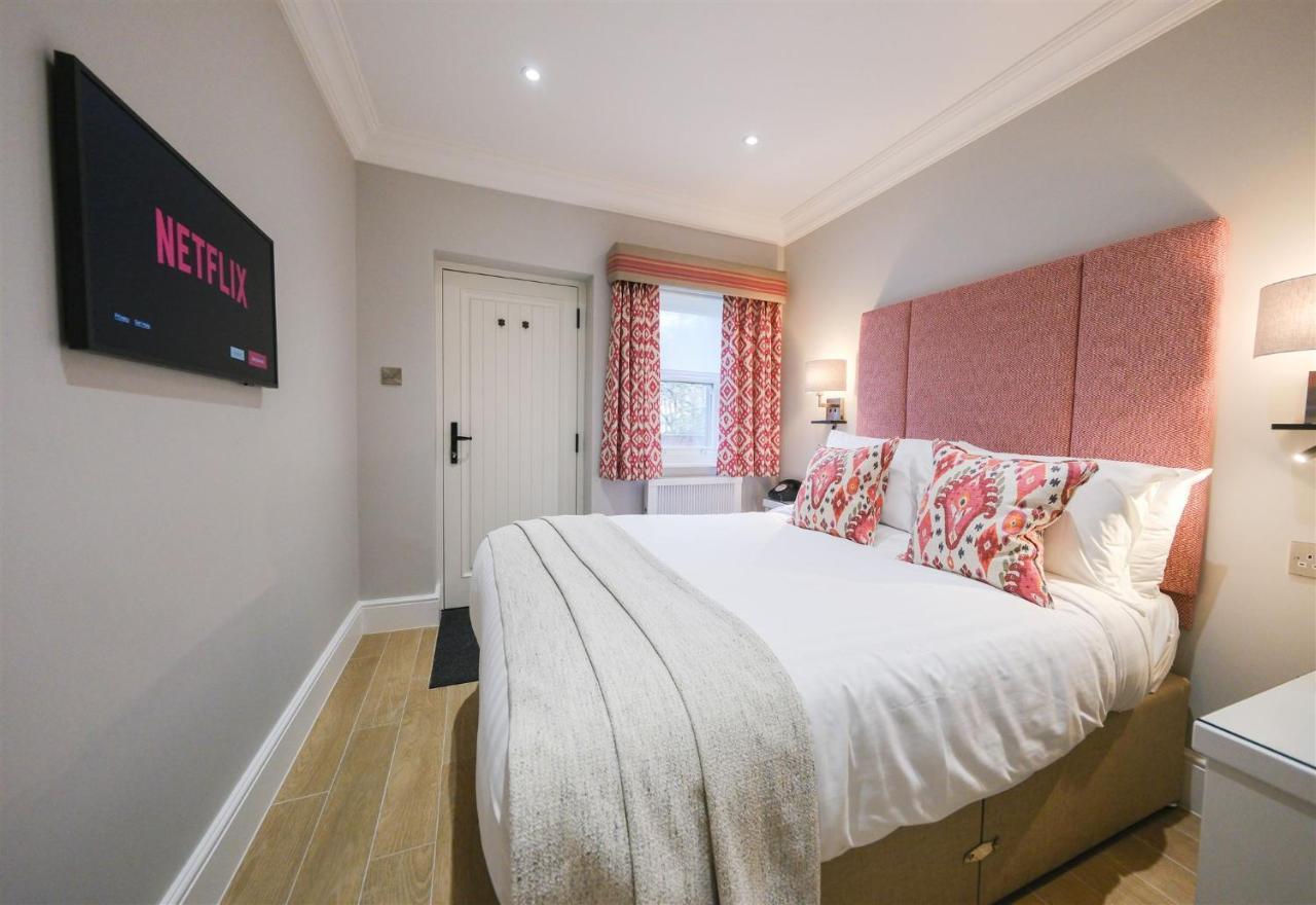 בית הארחה Ongar 	Mulberry House מראה חיצוני תמונה